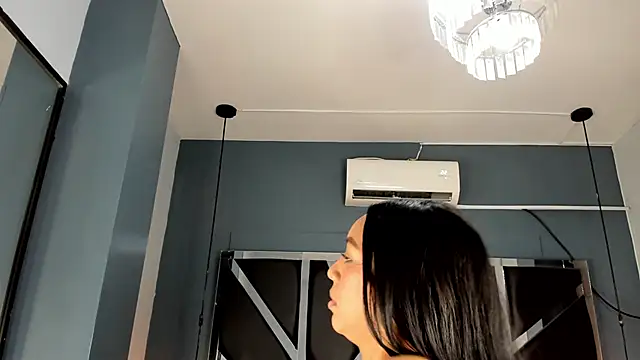 Esmeralda  18 online show from 03-28-26, 07:48