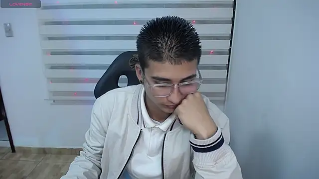  chloe 1 online show from 04-15-26, 03:45