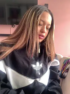 Baby Pink Love online show from 03-10-26, 06:56