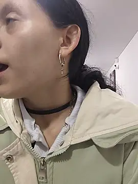 Naomimolie online show from 04-01-26, 11:33