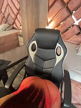 Cherry Charlottee online show from 03-11-26, 07:41