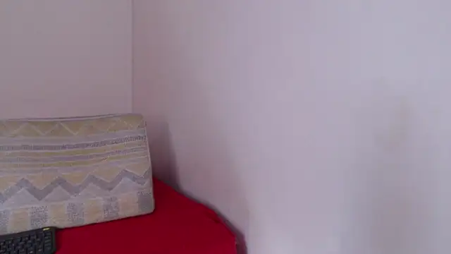 Scarlett Cherry  online show from 04-11-26, 06:00