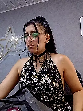 Snapshot of jaade_doll chatting on 03-03-26, 02:24 jaade doll online show from 03-03-26, 02:24