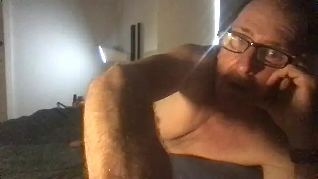 Snapshot of MrBombasticxxx chatting on 05-04-26, 10:56 MrBombasticxxx online show from 05-04-26, 10:56