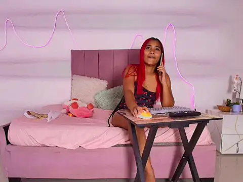 Peliroja lustrum online show from 03-12-26, 03:27