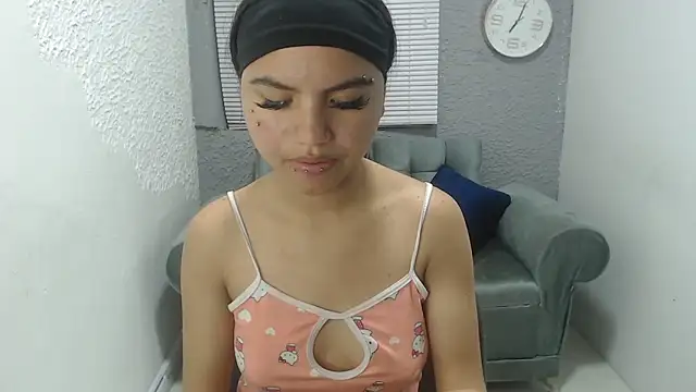 Snapshot of kimmyfuckass chatting on 05-20-26, 12:24 kimmyfuckass online show from 05-20-26, 12:24