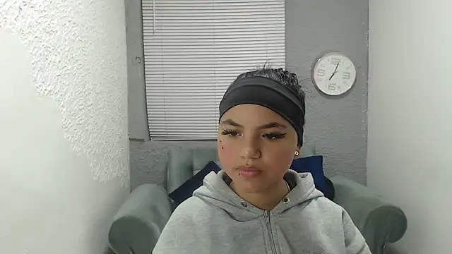 Snapshot of kimmyfuckass chatting on 05-14-26, 12:13 kimmyfuckass online show from 05-14-26, 12:13