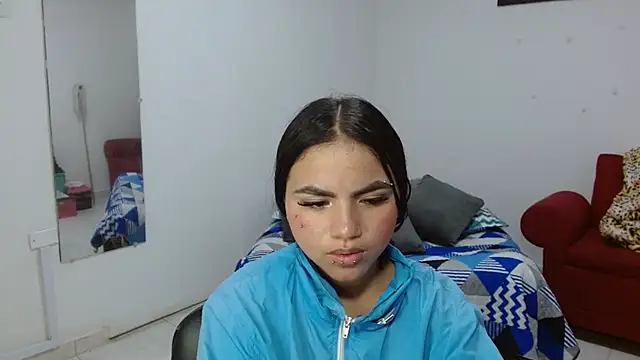 Snapshot of kimmyfuckass chatting on 06-09-26, 11:17 kimmyfuckass online show from 06-09-26, 11:17
