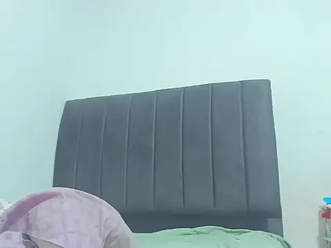 Snapshot of dalia_1 chatting on 04-08-26, 01:29 dalia 1 online show from 04-08-26, 01:29