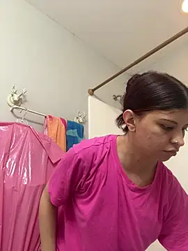 Snapshot of rubie_roja chatting on 07-21-26, 03:24 rubie roja online show from 07-21-26, 03:24