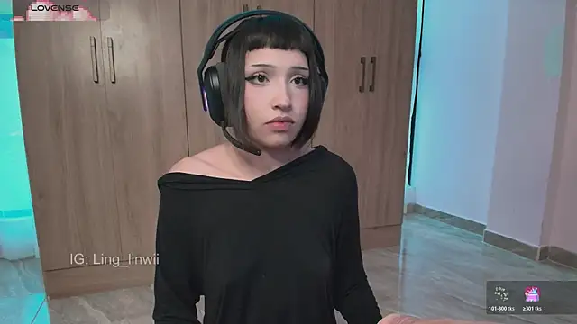 Snapshot of ling_meow chatting on 06-06-26, 12:43 ling meow online show from 06-06-26, 12:43