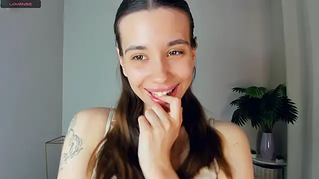 LaceyLettman online show from 04-02-26, 01:40