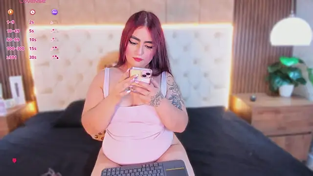 Snapshot of apriilfox chatting on 03-04-26, 03:14 apriilfox online show from 03-04-26, 03:14