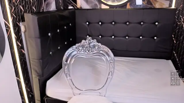 ManuelaVeeleez online show from 06-06-26, 03:45