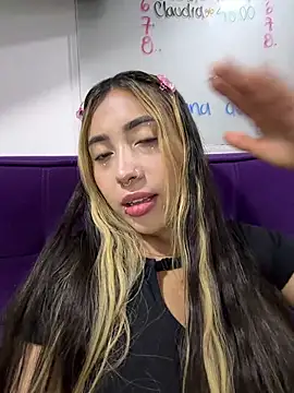 ManuelaVeeleez online show from 03-31-26, 05:31