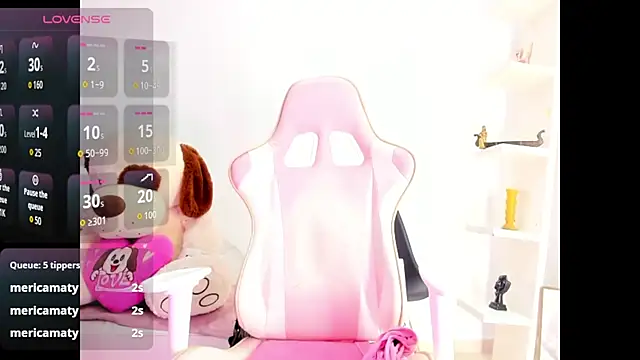 KoralCruz  online show from 04-10-26, 02:46