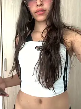 Snapshot of SweetCherry__ chatting on 04-20-26, 07:59 SweetCherry online show from 04-20-26, 07:59