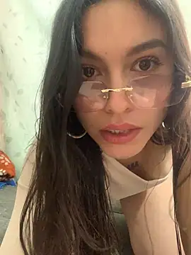 Snapshot of SweetCherry__ chatting on 05-03-26, 05:05 SweetCherry online show from 05-03-26, 05:05