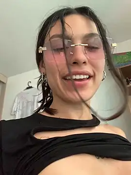 SweetCherry   online show from 03-27-26, 09:49