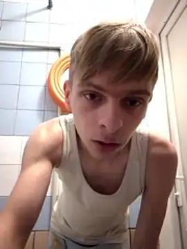 Snapshot of Loshka19 chatting on 03-04-26, 12:13 Loshka19 online show from 03-04-26, 12:13