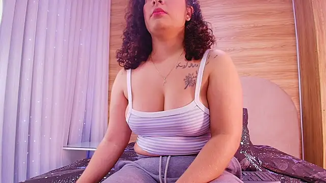 Snapshot of kiara_lp chatting on 05-14-26, 03:03 kiara lp online show from 05-14-26, 03:03