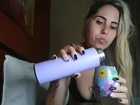 Emilyvuxa online show from 04-24-26, 07:49