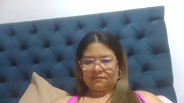 Jiwon Han online show from 04-20-26, 01:52