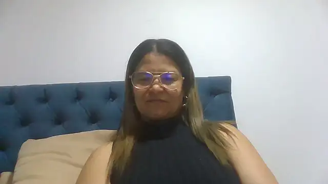 Jiwon Han online show from 04-12-26, 11:08