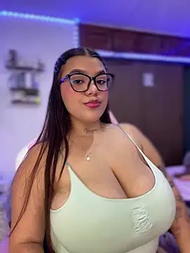 Snapshot of michellesexxxy3 chatting on 08-01-26, 02:20 michellesexxxy3 online show from 08-01-26, 02:20