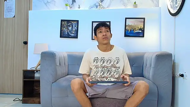 SKINNY BOYXXX online show from 03-28-26, 07:20