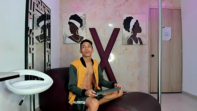 SKINNY BOYXXX online show from 04-18-26, 07:22