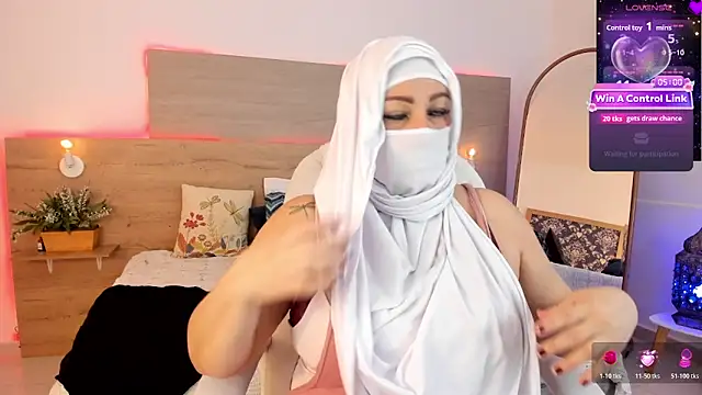  Azahaaraa  online show from 03-18-26, 03:31