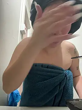 Holy Desiree online show from 04-03-26, 07:37