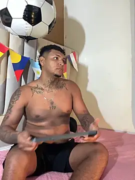Snapshot of Axell_king07 chatting on 06-19-26, 11:49 Axell king07 online show from 06-19-26, 11:49