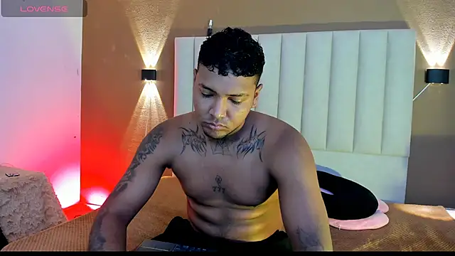 Snapshot of Axell_king07 chatting on 05-15-26, 10:46 Axell king07 online show from 05-15-26, 10:46