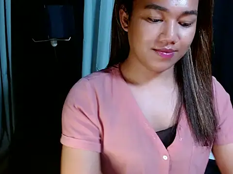 Snapshot of Suteishi_cutie chatting on 03-08-26, 06:44 Suteishi cutie online show from 03-08-26, 06:44