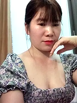 Bondgirl 9 online show from 05-21-26, 03:42