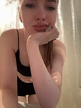 KayShaw online show from 04-20-26, 03:35