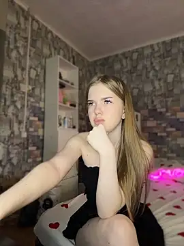 KayShaw online show from 05-18-26, 04:40