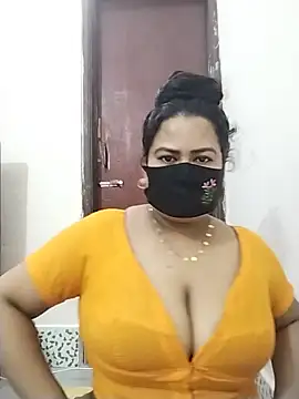Snapshot of Star--Girl chatting on 06-03-26, 02:33 Star--Girl online show from 06-03-26, 02:33