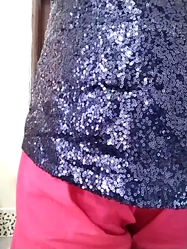Snapshot of Star--Girl chatting on 06-15-26, 04:12 Star--Girl online show from 06-15-26, 04:12