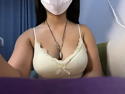 Snapshot of Titi-005 chatting on 05-12-26, 01:06 Titi-005 online show from 05-12-26, 01:06