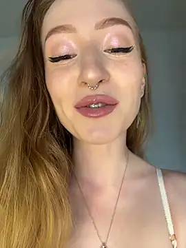 Little Candy 18 online show from 07-24-26, 05:14