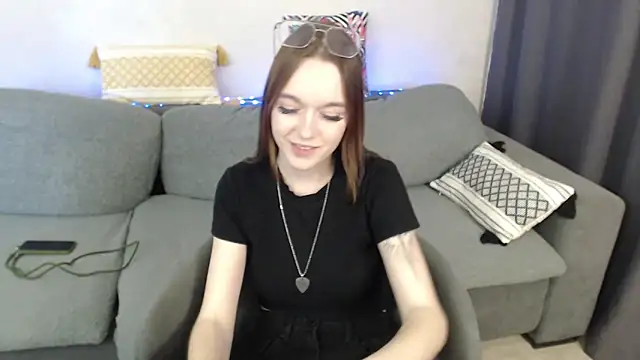 SunyLily online show from 04-13-26, 06:50