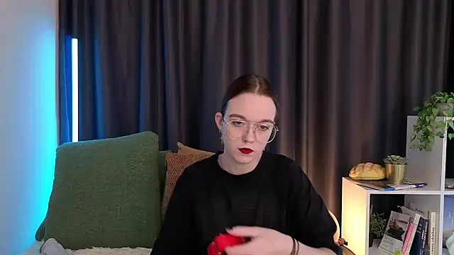 SunyLily online show from 03-18-26, 06:38