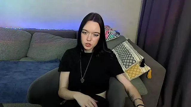 SunyLily online show from 06-24-26, 06:34