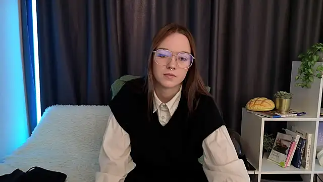 SunyLily online show from 03-20-26, 06:25