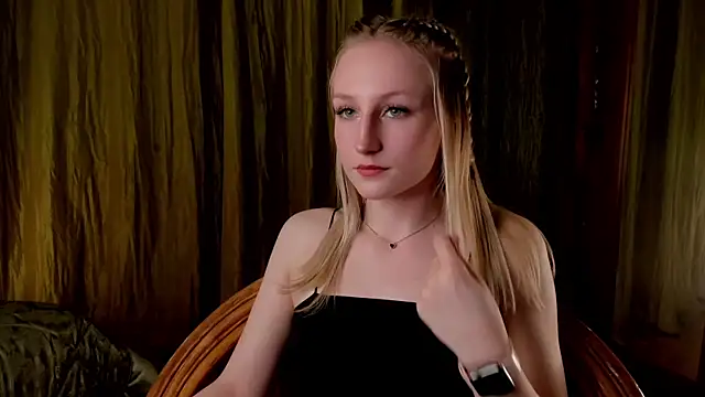 CatarinaGulla online show from 04-08-26, 02:29