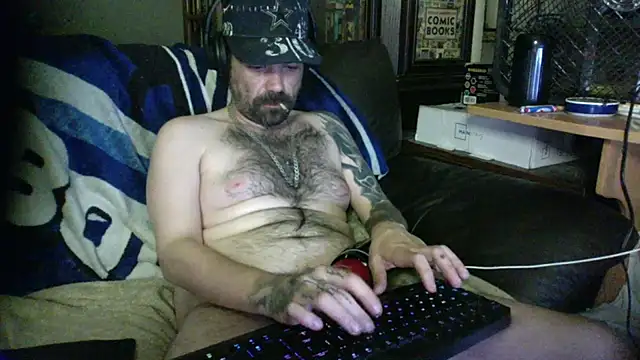 Snapshot of KinkyTOMan chatting on 06-09-26, 06:47 KinkyTOMan online show from 06-09-26, 06:47
