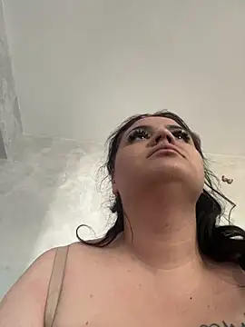 julietalovee online show from 04-19-26, 08:04